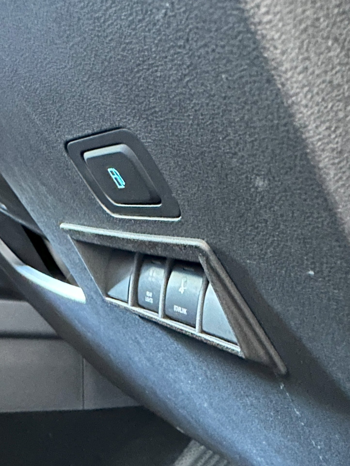 BYD Shark 6 Knee Switch Panel (SP005)